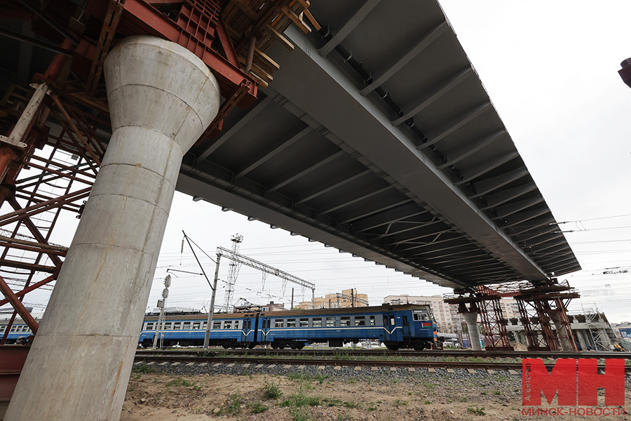 2025 08 06 stroitelstvo puteprovod nezavisimosti moskovskaya miczevich 18 kopiya