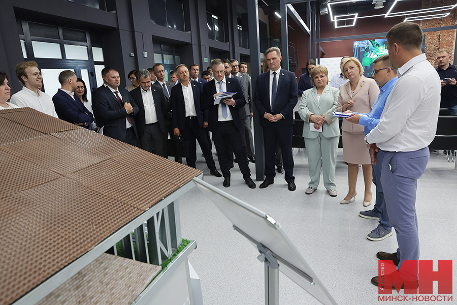 2025 08 13 politika minskij gorodskoj tehnopark lazarevich chernikov miczevich 8 kopiya