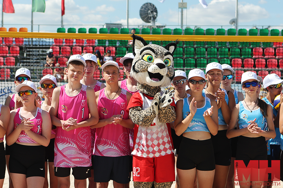 2025 08 15 sport plyazhnyj volejbol– solnechnyj myach pozhoga 07 kopiya
