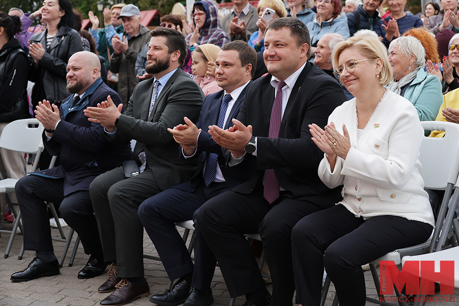 2025 08 24 mgik yarmarka gubernator vologodskoj oblasti lazarevich miczevich 36 kopiya
