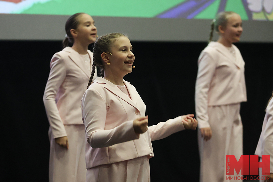 2025 08 27 soczialka akcziya portfel pervoklassnika czuran malinovskaya28 kopiya