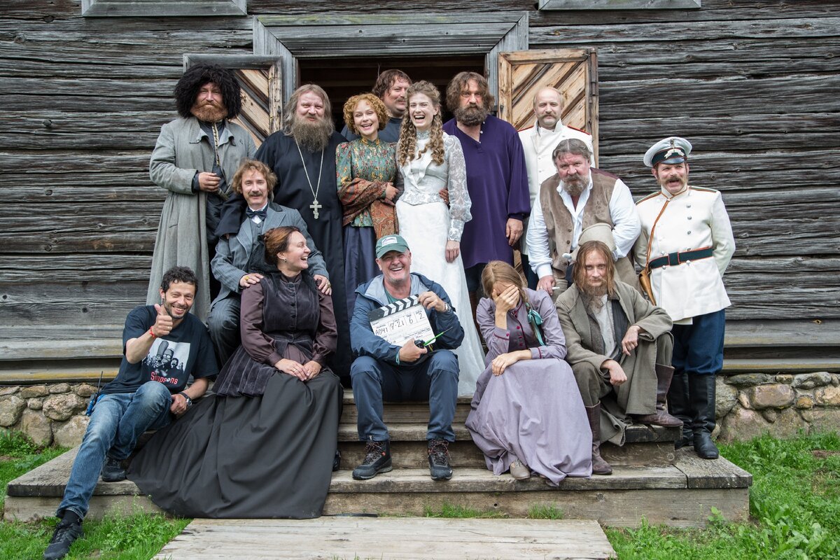 Жизнь режиссера сериала «Каменская», продюсера кинохита «Ликвидация», была похожа на триллер и драму 7 foto so semochnoj ploshhadki ugryum reka