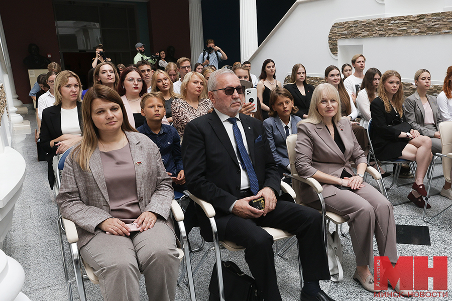 2025 09 05 raznoe konkurs zolotoe pero beloj rusi 2025 miczevich 1 kopiya
