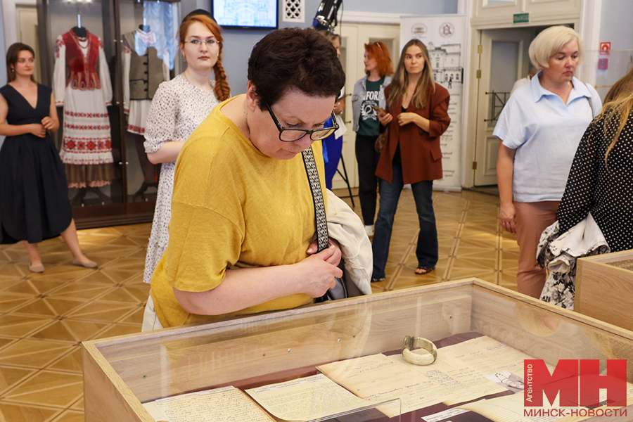 2025 09 08 kultura otkrytie vystavki dokumentov iz naczionalnogo arhiva davidovskaya 12 kopiya