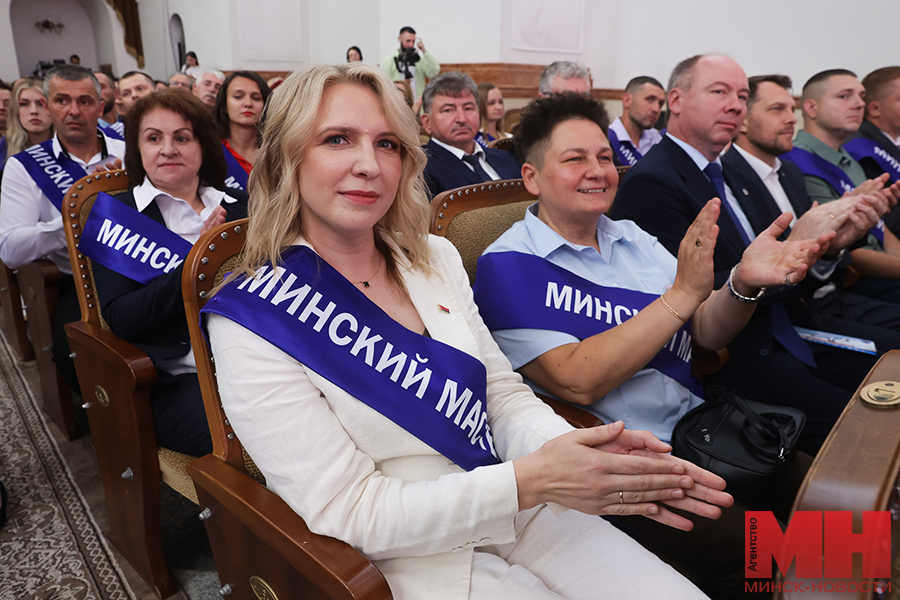 2025 09 10 mgik vrucheniya nagrad luchshij po professii 2025 minskij master miczevich 3 kopiya