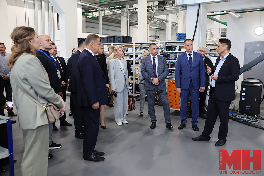 2025 09 12 politika forum ekonomicheskogo sotrudnichestva tehnopark malinovskaya050 kopiya