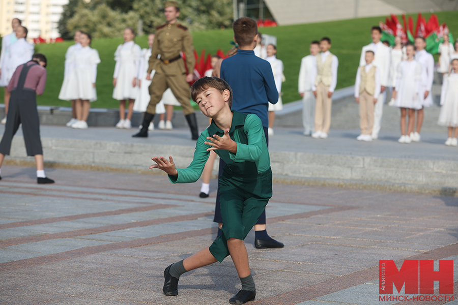2025 09 13 prazdniki den goroda vozlozhenie malinovskaya028 kopiya
