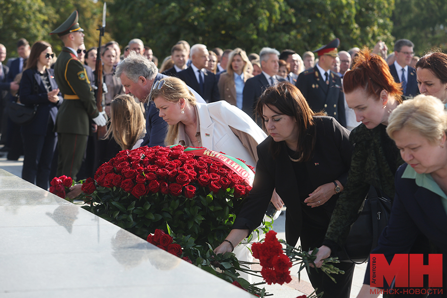 2025 09 13 prazdniki den goroda vozlozhenie malinovskaya097 kopiya