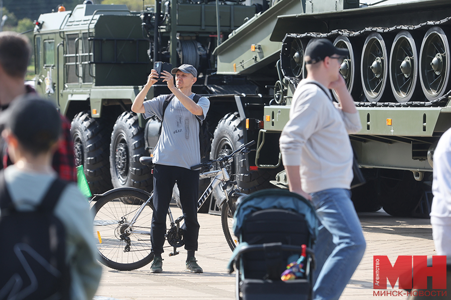 2025 09 13 prazdniki den tankista den goroda malinovskaya24 kopiya
