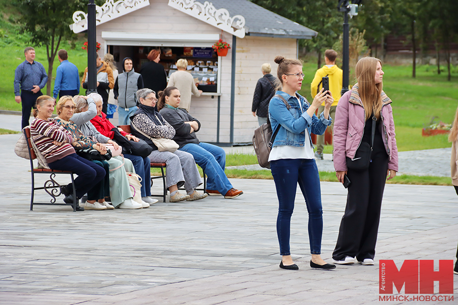 2025 09 20 kultura loshiczkij park konczert narodny karagod matchenya 9 kopiya
