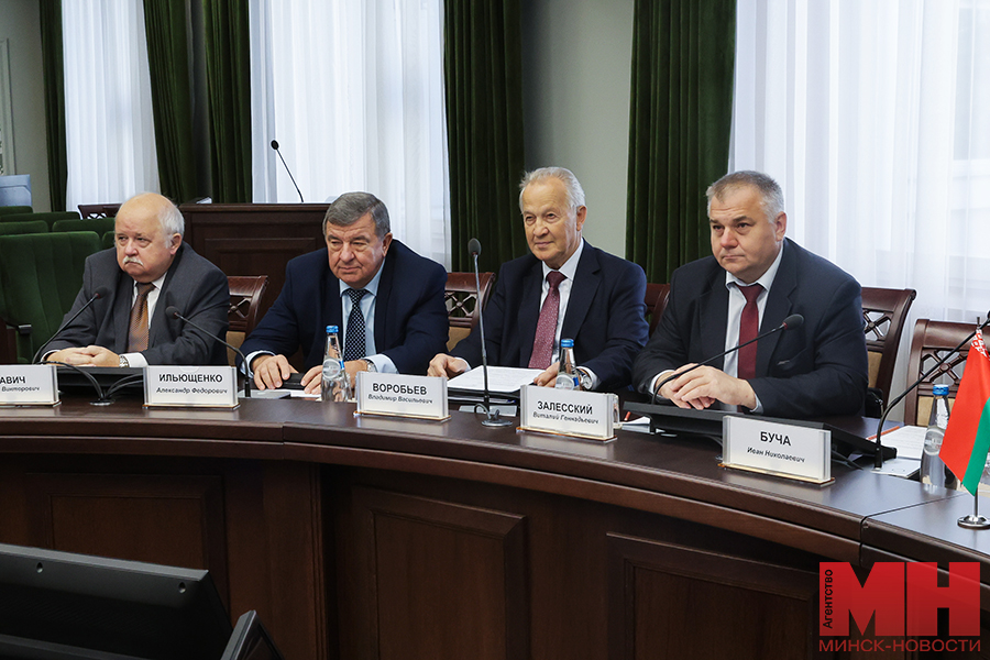 2025 09 24 nauka vstrecha karanika s glavoj roskosmos bakanovym miczevich 6 kopiya