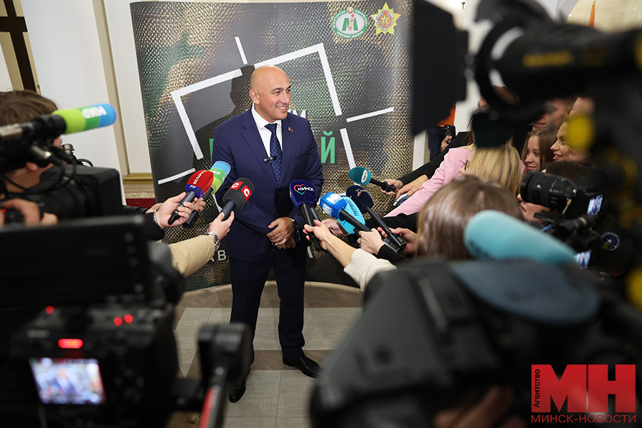 2025 09 25 politika forum blogerov blogbaj lukashov 75 kopiya