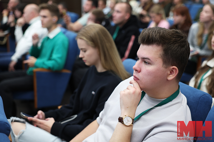 2025 09 25 politika forum blogerov blogbaj lukashov 87 kopiya