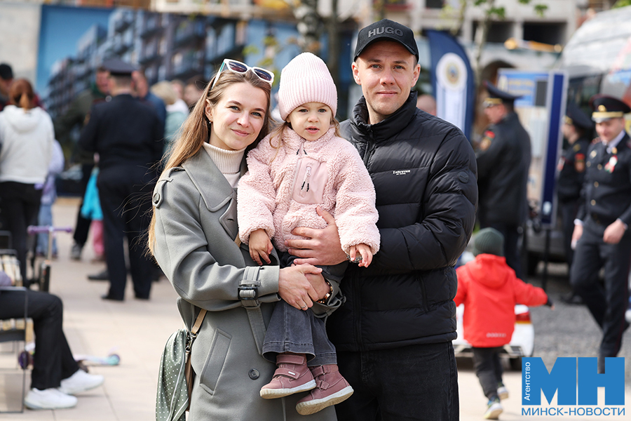 09 05 2025 prazdniki 9 maya v lajksajdpark lukashov 40 kopiya