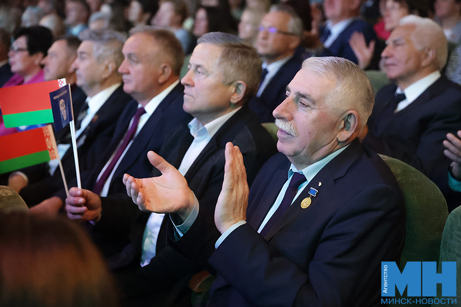 2025 10 03 prazdniki federaczii profsoyuzov belarusi 35 let miczevich 27 kopiya