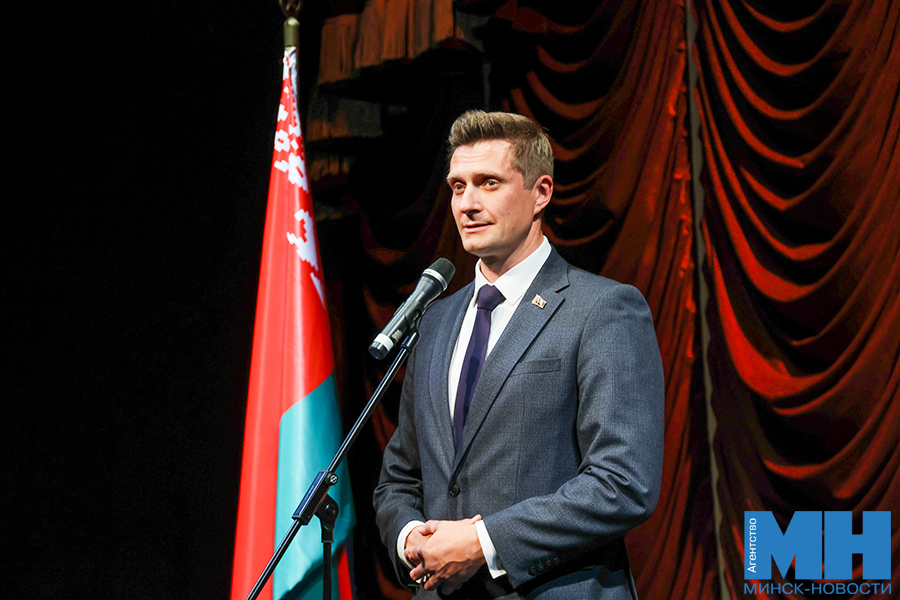 2025 10 13 kultura nagrazhdenie rabotnikov kultury pokaz spektaklya davidovskaya 29 kopiya