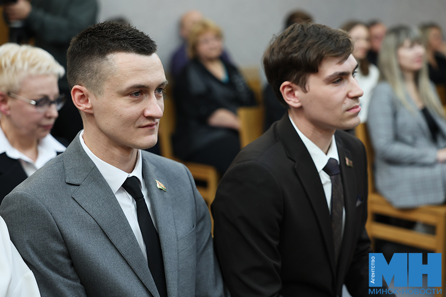 2025 10 13 politika prisyaga sudej rusyj lukashov 5 kopiya