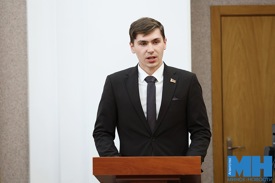 2025 10 13 politika prisyaga sudej rusyj lukashov 9 kopiya
