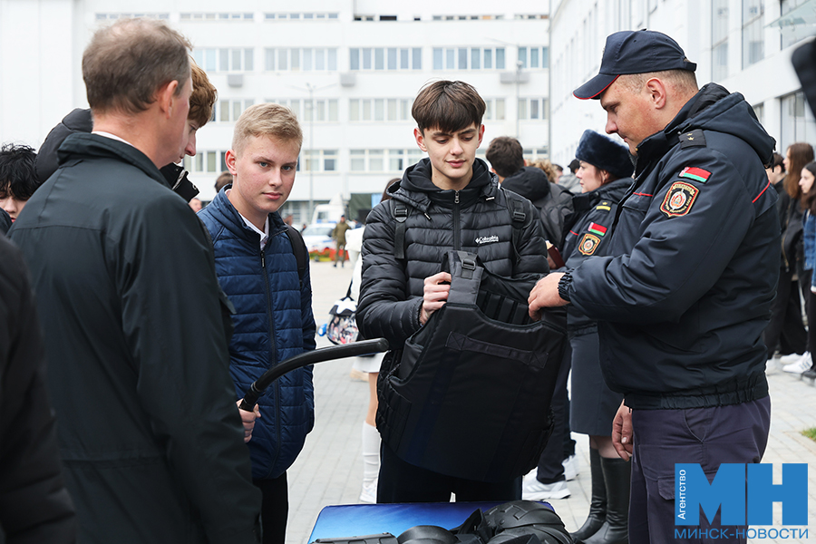 2025 10 15 siloviki den otkrytyh dverej guvd malinovskaya01 kopiya
