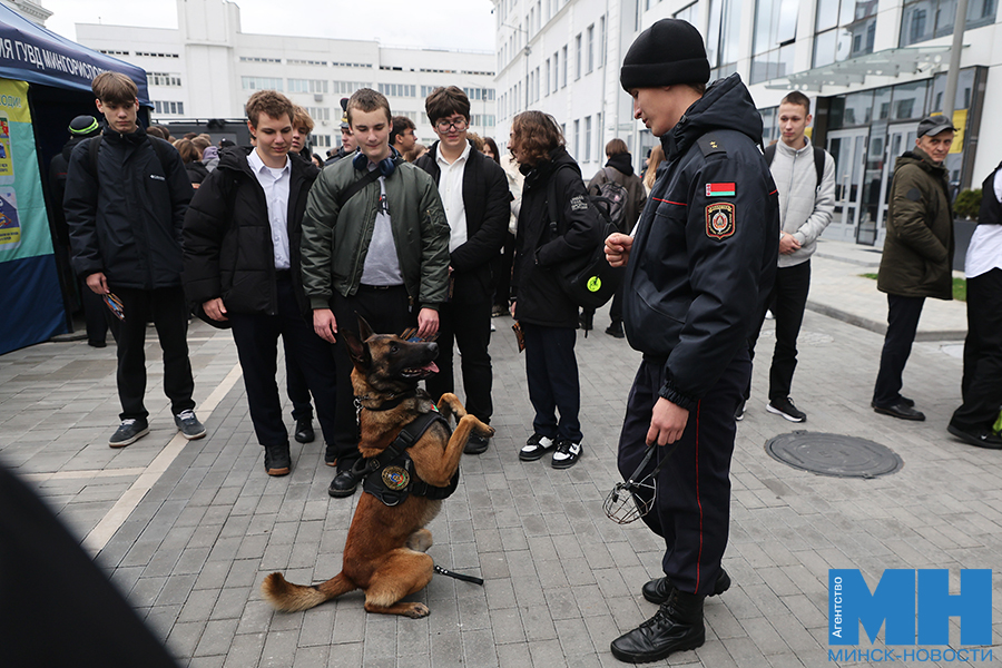 2025 10 15 siloviki den otkrytyh dverej guvd malinovskaya06 kopiya