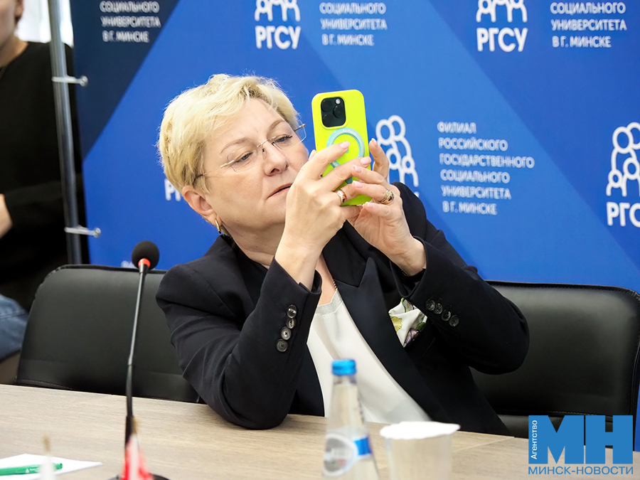 Арендное жилье и транспорт. Какие еще темы обсудил А. Цуран с коллективом и студентами Филиала РГСУ 10 2025 10 16 mgik rgsu czuran mozolevskij 26 kopiya