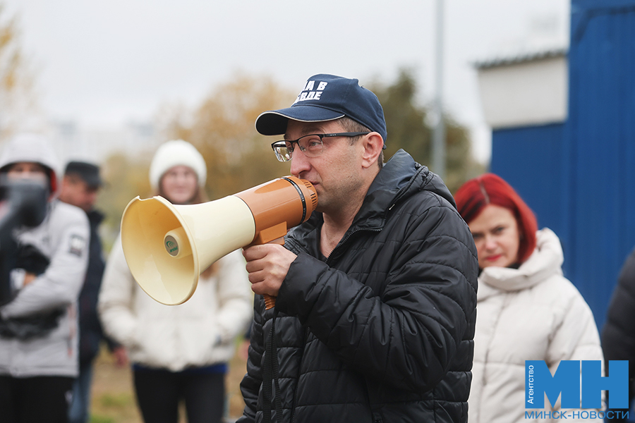 Собрали больше тонны мусора. В лесопарке «Медвежино» прошел молодежный плоггинг-забег 10 2025 10 18 raznoe subbotnik chistye igry malinovskaya07 kopiya