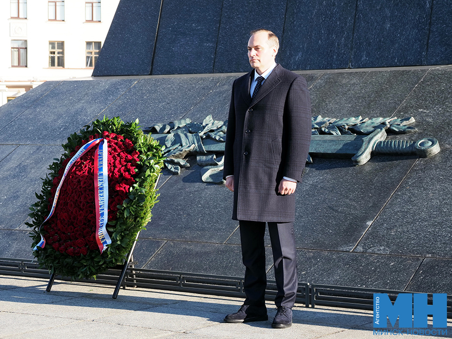 2025 10 20 politika mordoviya vozlozhenie mozolevskij 11 kopiya