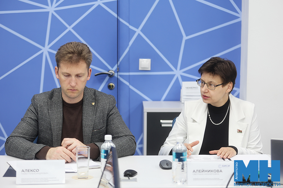 2025 10 21 politika ekspernaya ploshhadka bisi trudovye otnosheniya malinovskaya25 kopiya