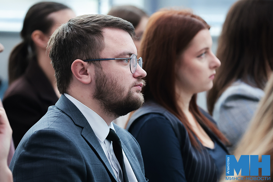 Обучающий семинар БРСМ «Точки роста 1.0» стартовал в Минске 7 2025 10 22 brsm seminar s uchastiem lukyanova miczevich 14 kopiya