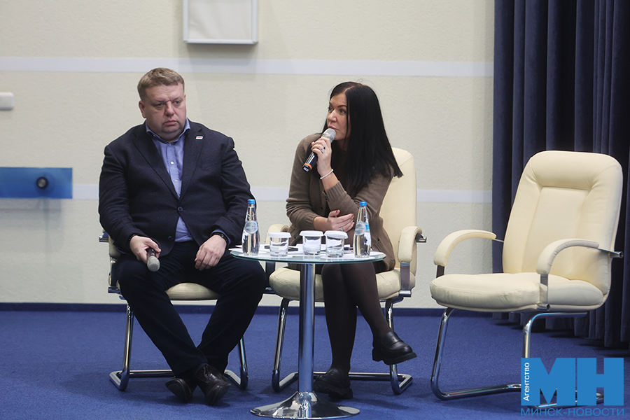 2025 10 22 soczialka kruglyj stol profilaktika narkomanii malinovskaya19 kopiya