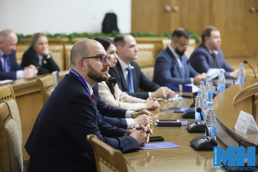 Развитие евразийской интеграции обсудили в Минске 3 2025 10 27 politika konferencziya po evrazijskoj bezopasnosti bisi malinovskaya29 kopiya
